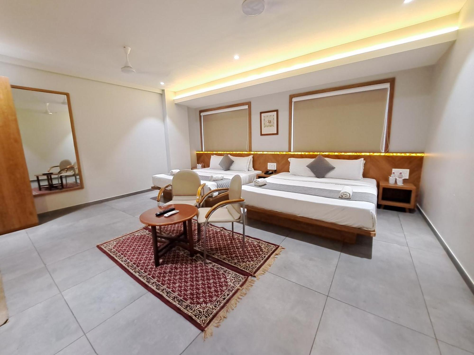 Hotel Om Somnāth Quarto foto